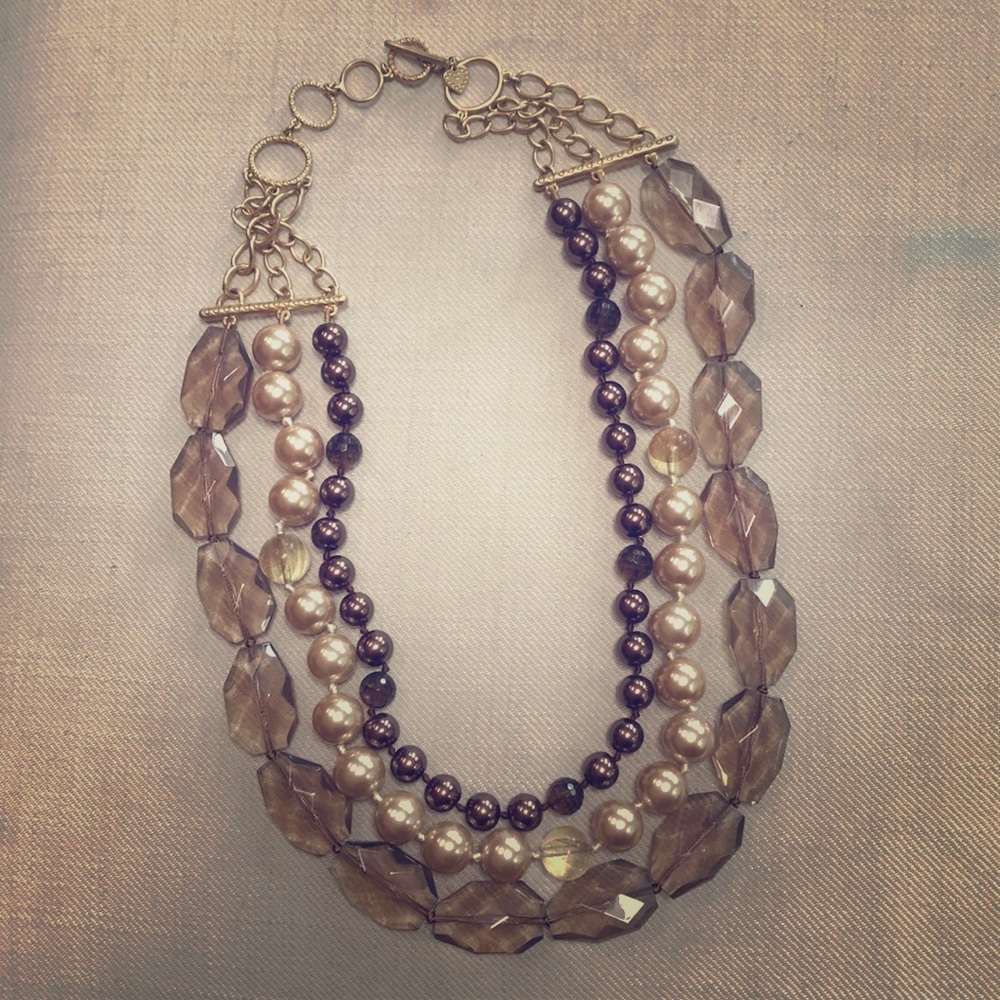 Stella Dot chunky pearl statement necklace